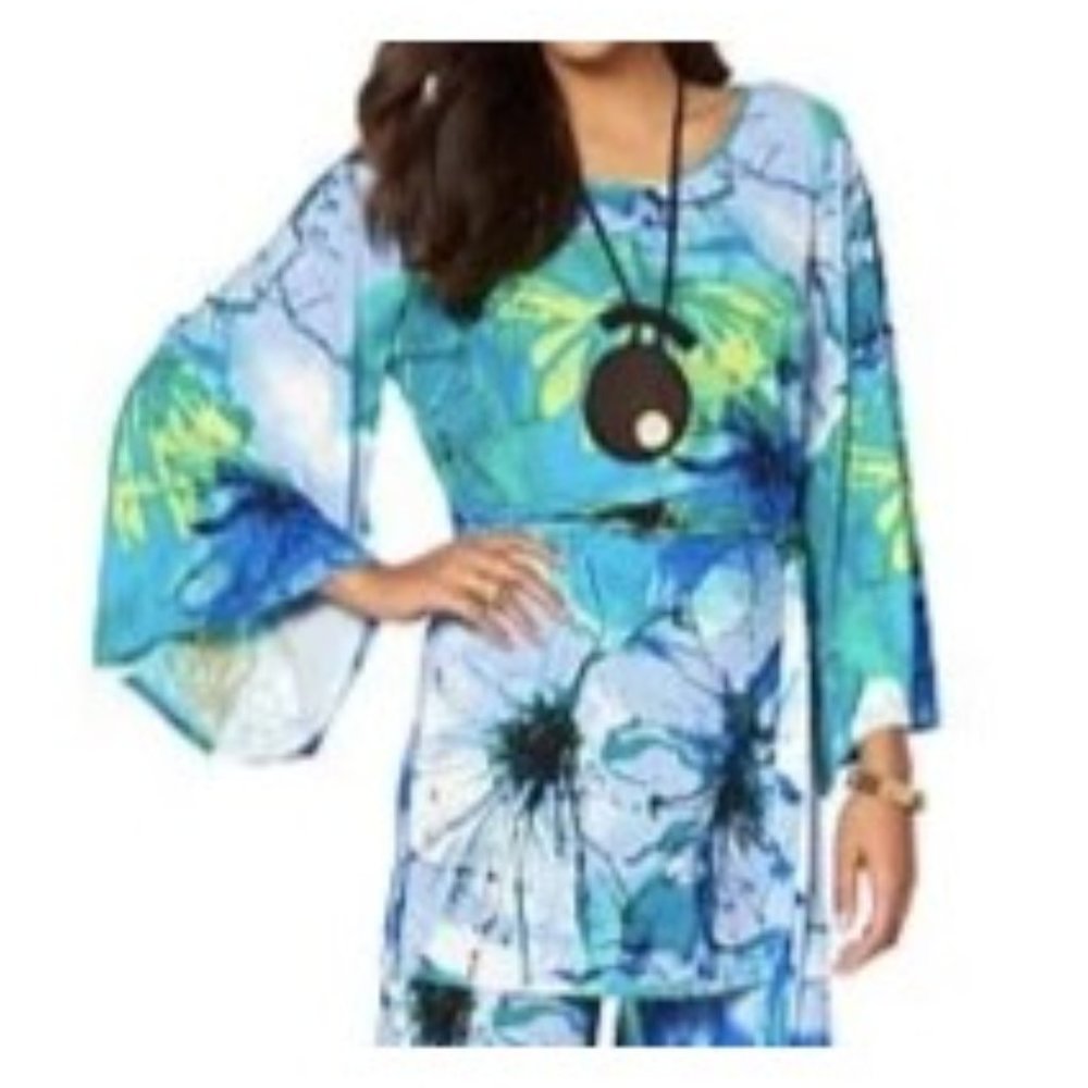 N. Natori Kimono Periwinkle Blue Sleeve Top